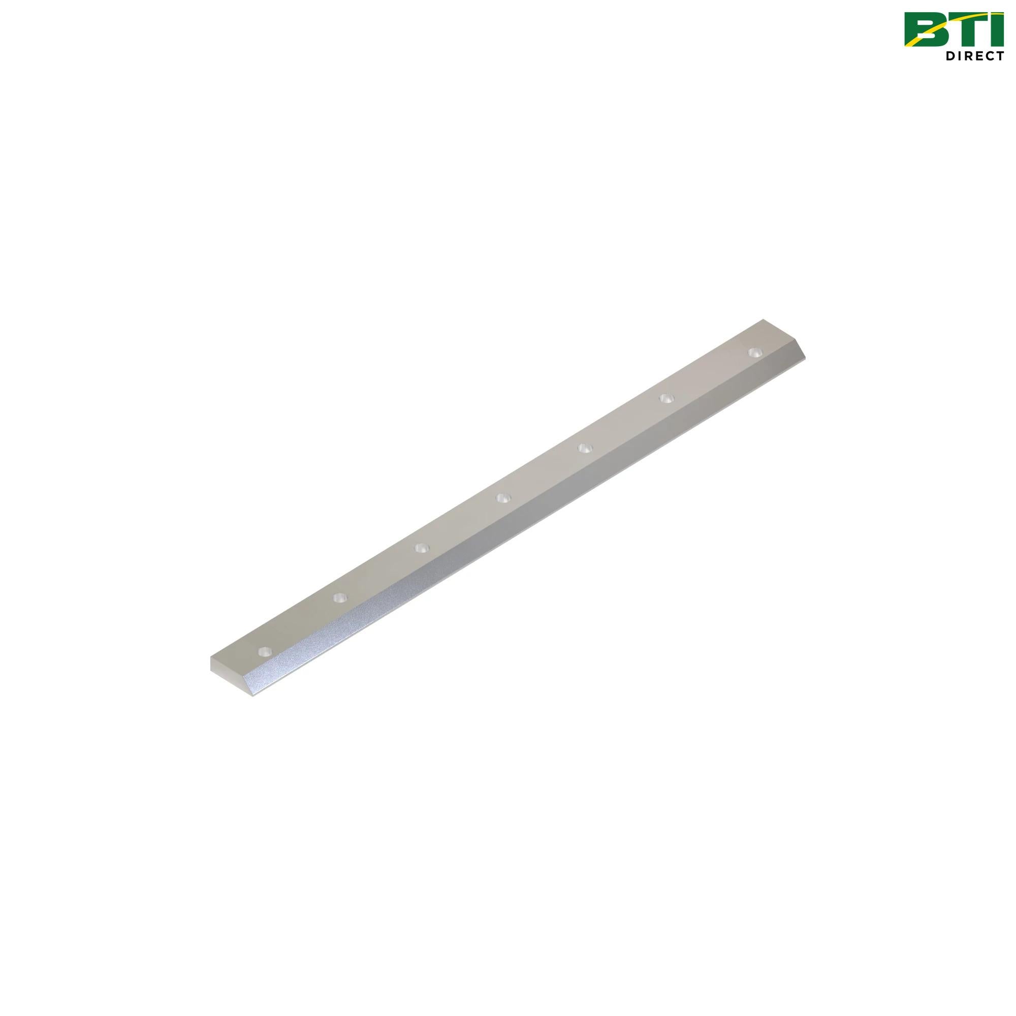 CB01455418: Clamp