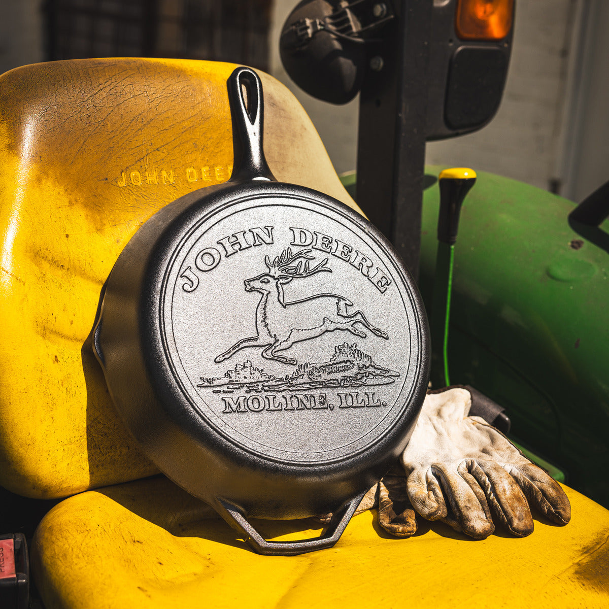 (Pre-order) John Deere Cast Iron Skillet