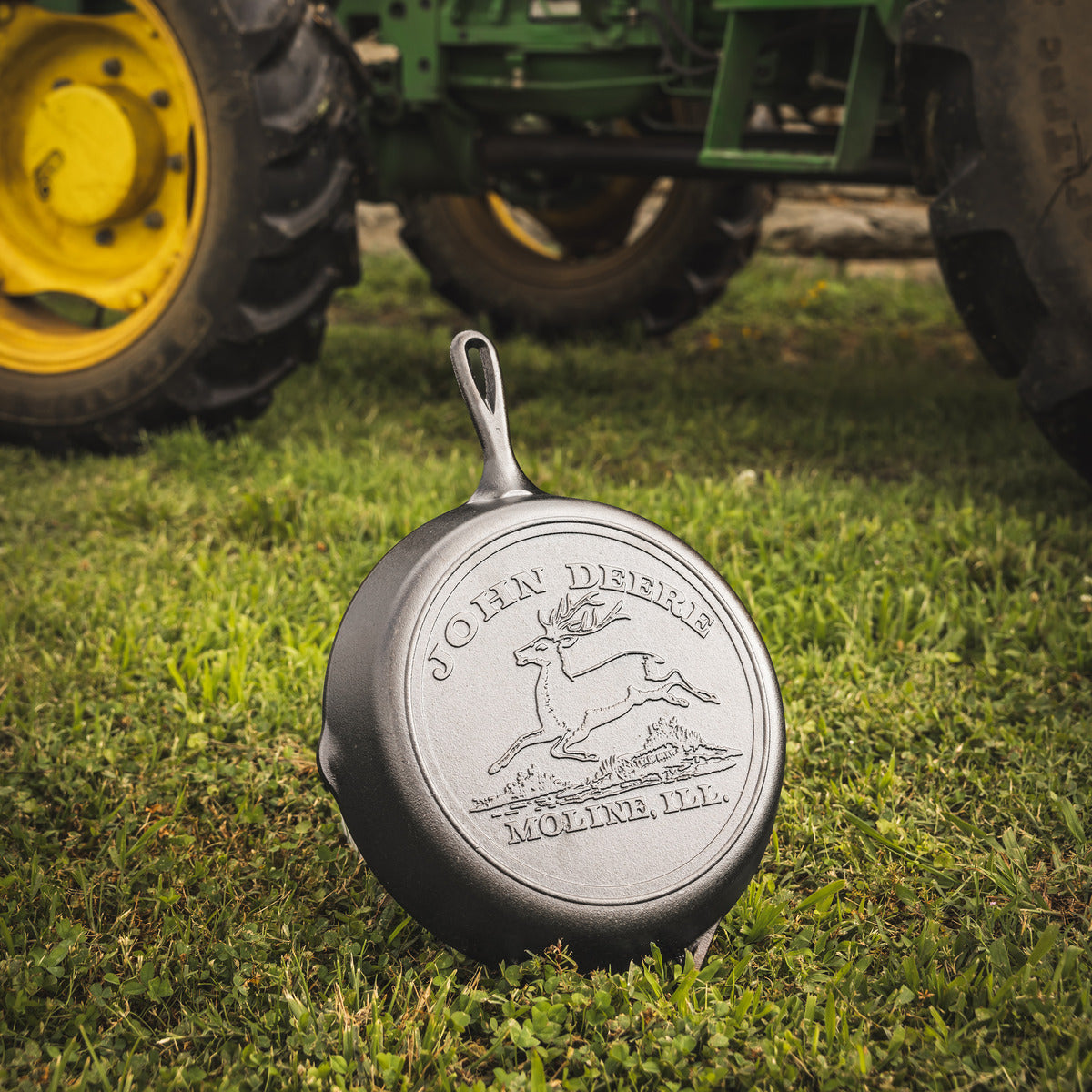 (Pre-order) John Deere Cast Iron Skillet
